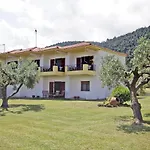 Stella Εξοχικό σπίτι Βουρβουρού